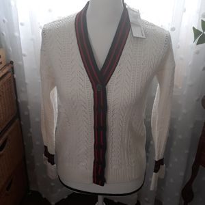 Sweater cute color very light cream